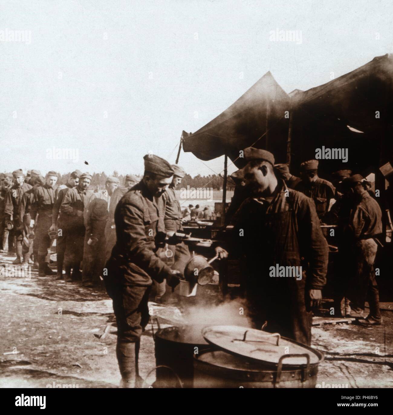 Field kitchen in American camp, Melette, France, c1914-c1918.  Artist: Unknown. Stock Photo