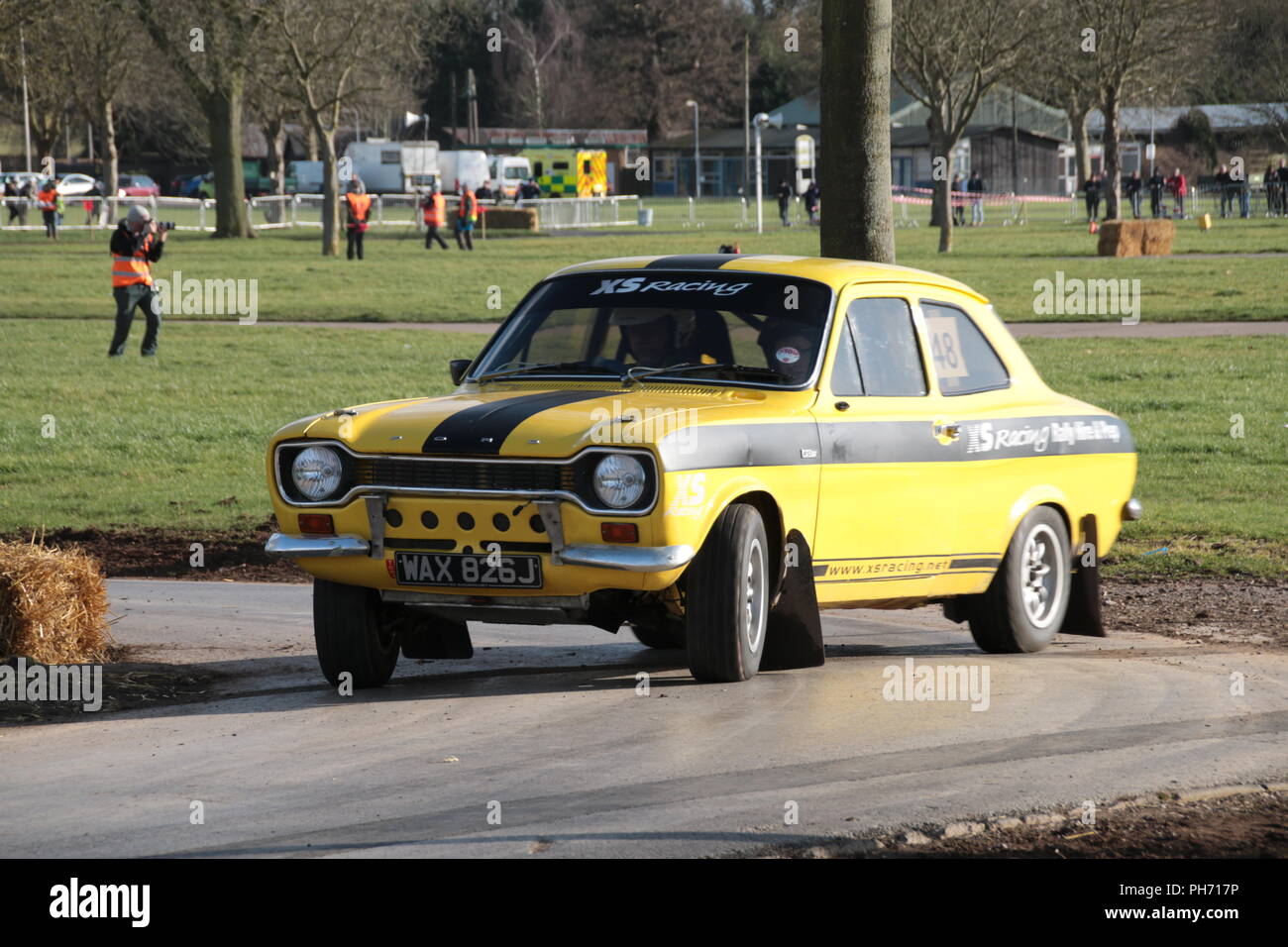 Yellow ford race car hi-res stock photography and images - Alamy