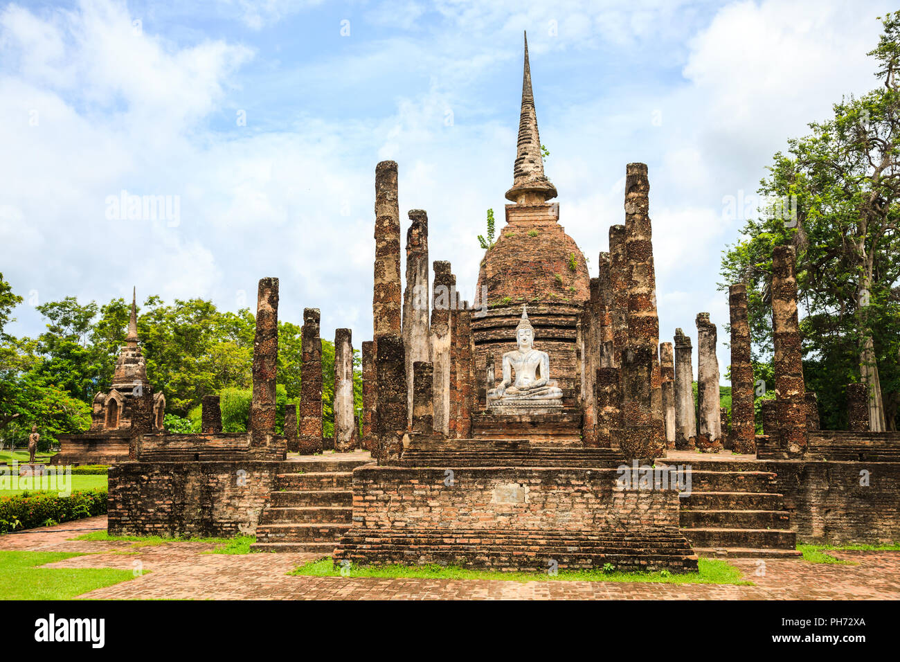 Ruined temple in sukhothai historical park Stock Photo
