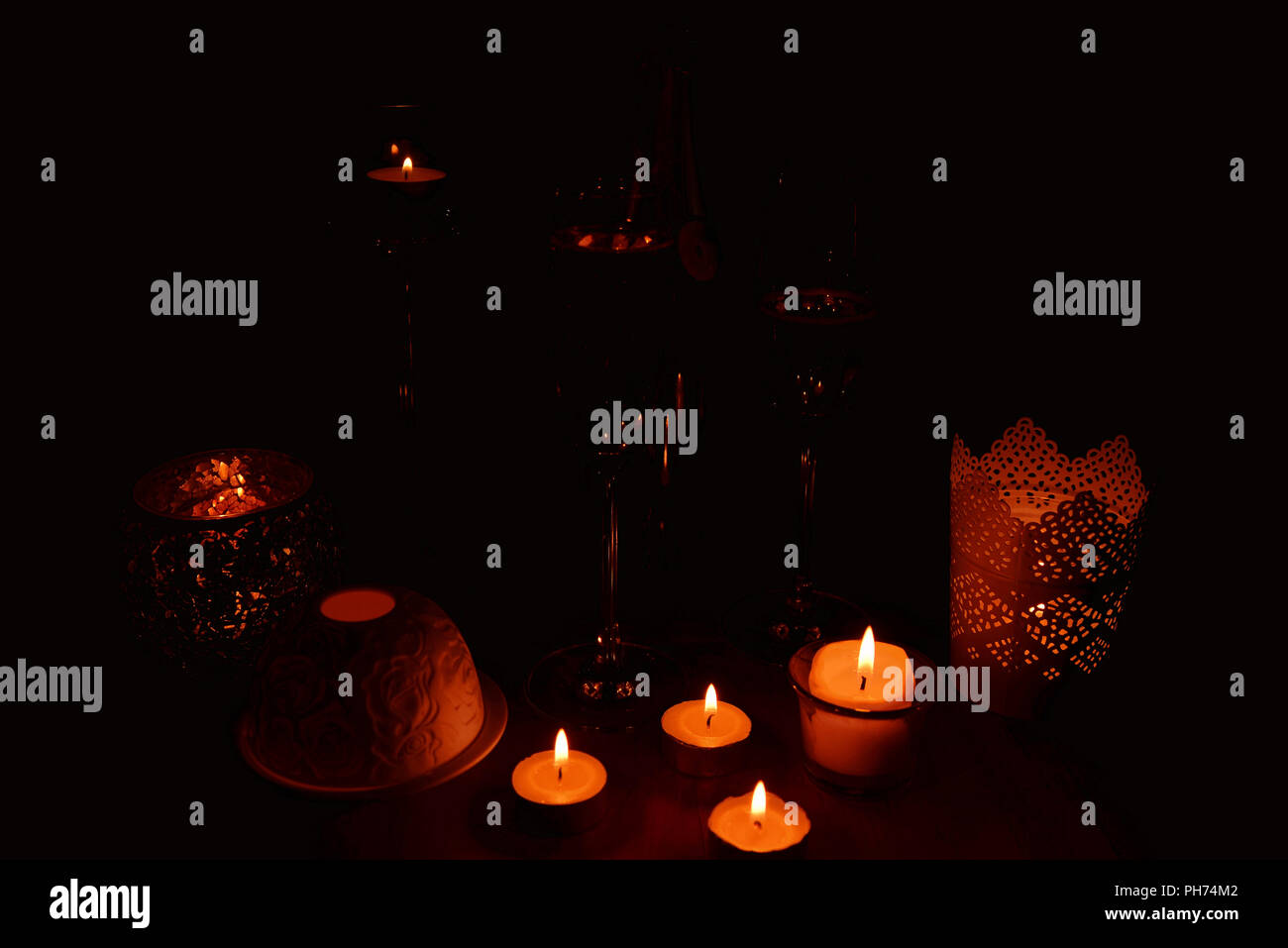 Sparkling candle light dinner Stock Photo Alamy