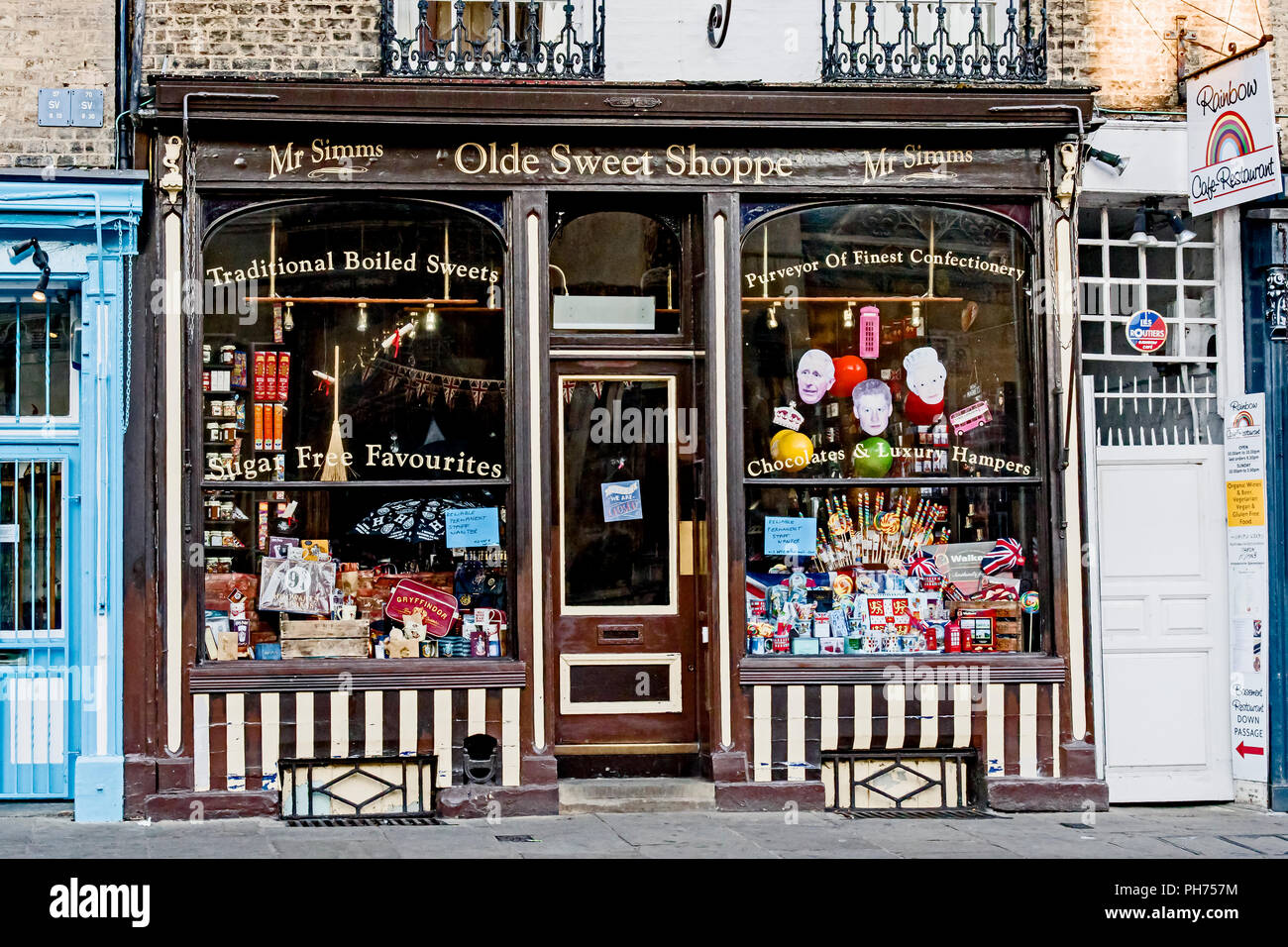 Cambridge (England, Great Britain): Souvenir Shop on King’s Parade Stock Photo