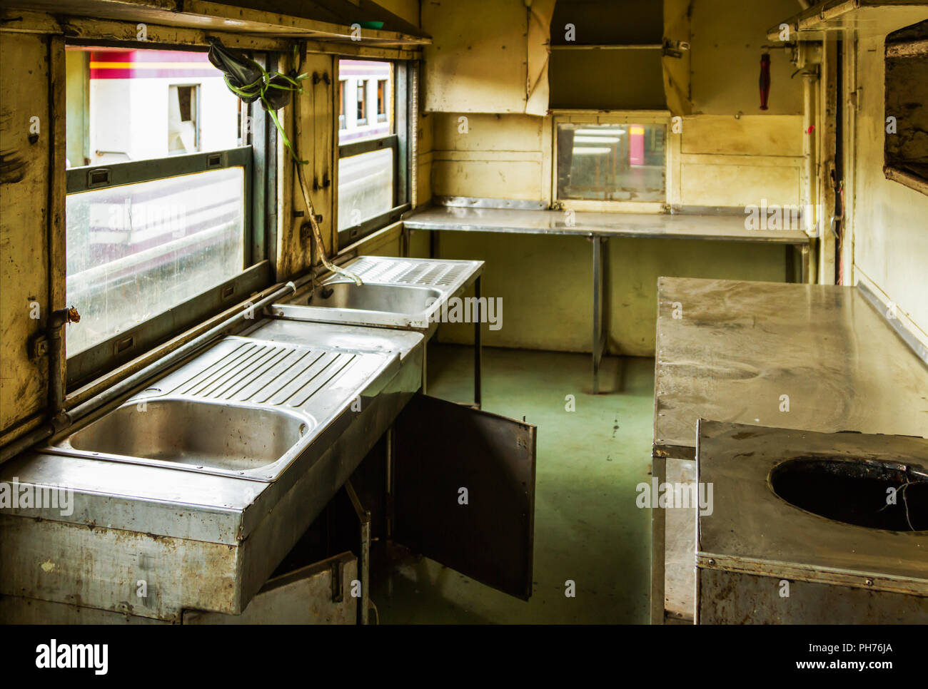 Kitchen train hires stock photography and images Alamy