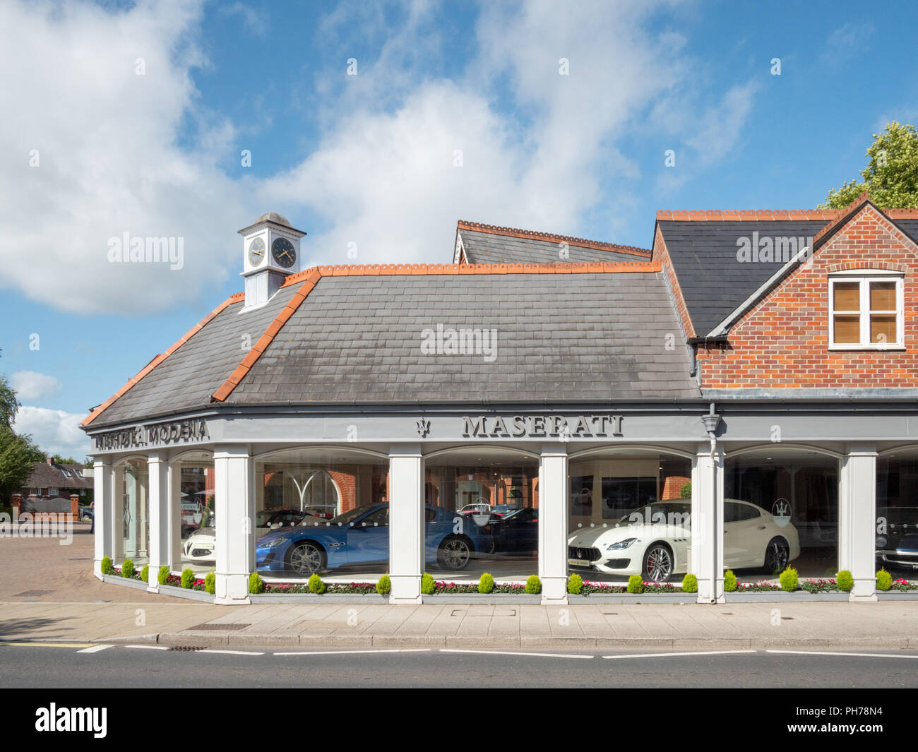 Car showroom hires stock photography and images Alamy