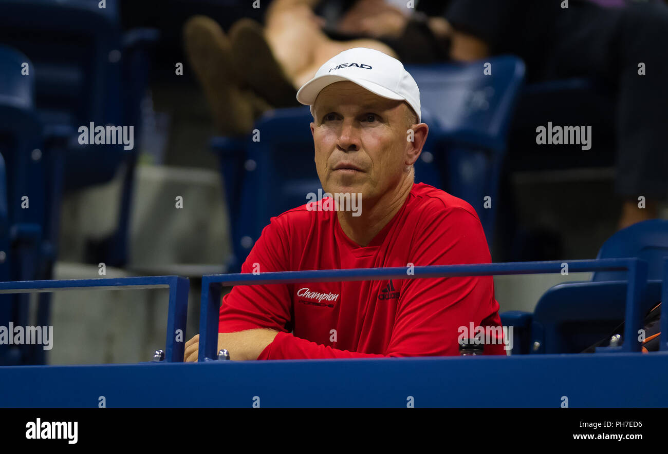 Thomas Hogstedt watches Maria Sharapova during her second round match at  the 2018 US Open Grand Slam tennis tournament. New York, USA. August 30th  2018. 30th Aug, 2018. Credit: AFP7/ZUMA Wire/Alamy Live