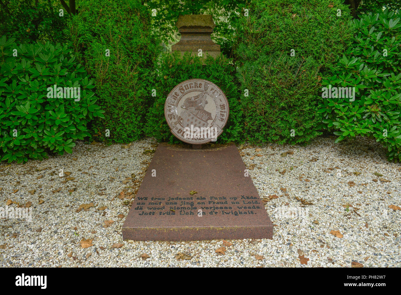 Gedenkstaette Rote Funken, Melaten-Friedhof, Aachener Strasse, Lindenthal, Koeln, Nordrhein-Westfalen, Deutschland Stock Photo