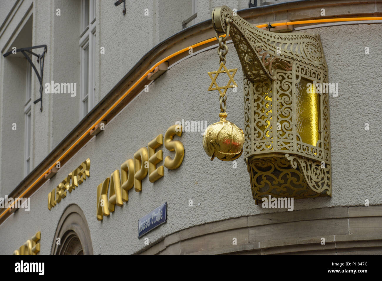 Eckkneipe Stock Photos Eckkneipe Stock Images Alamy