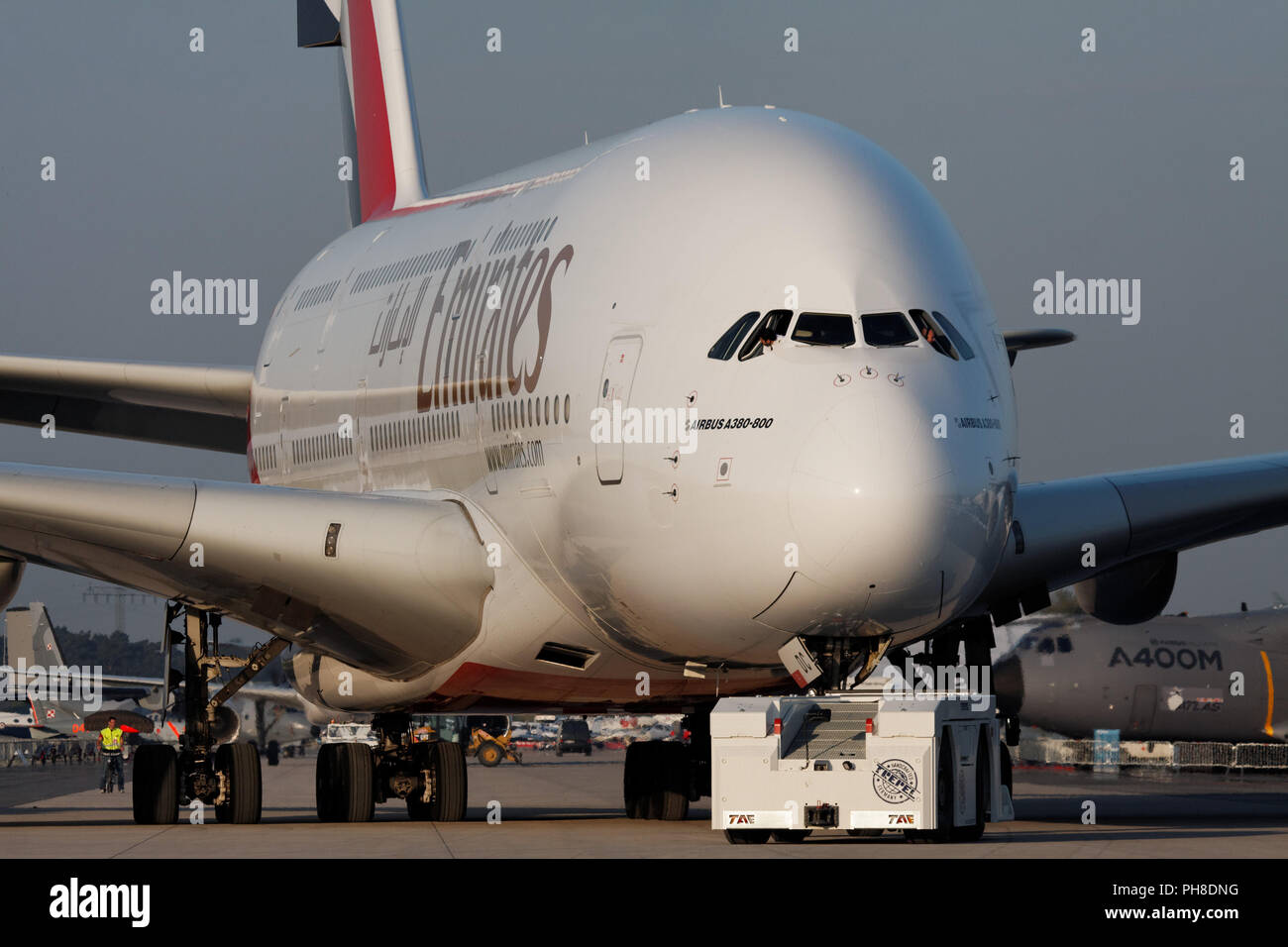 Emirates a380 airbus logos hi-res stock photography and images - Alamy