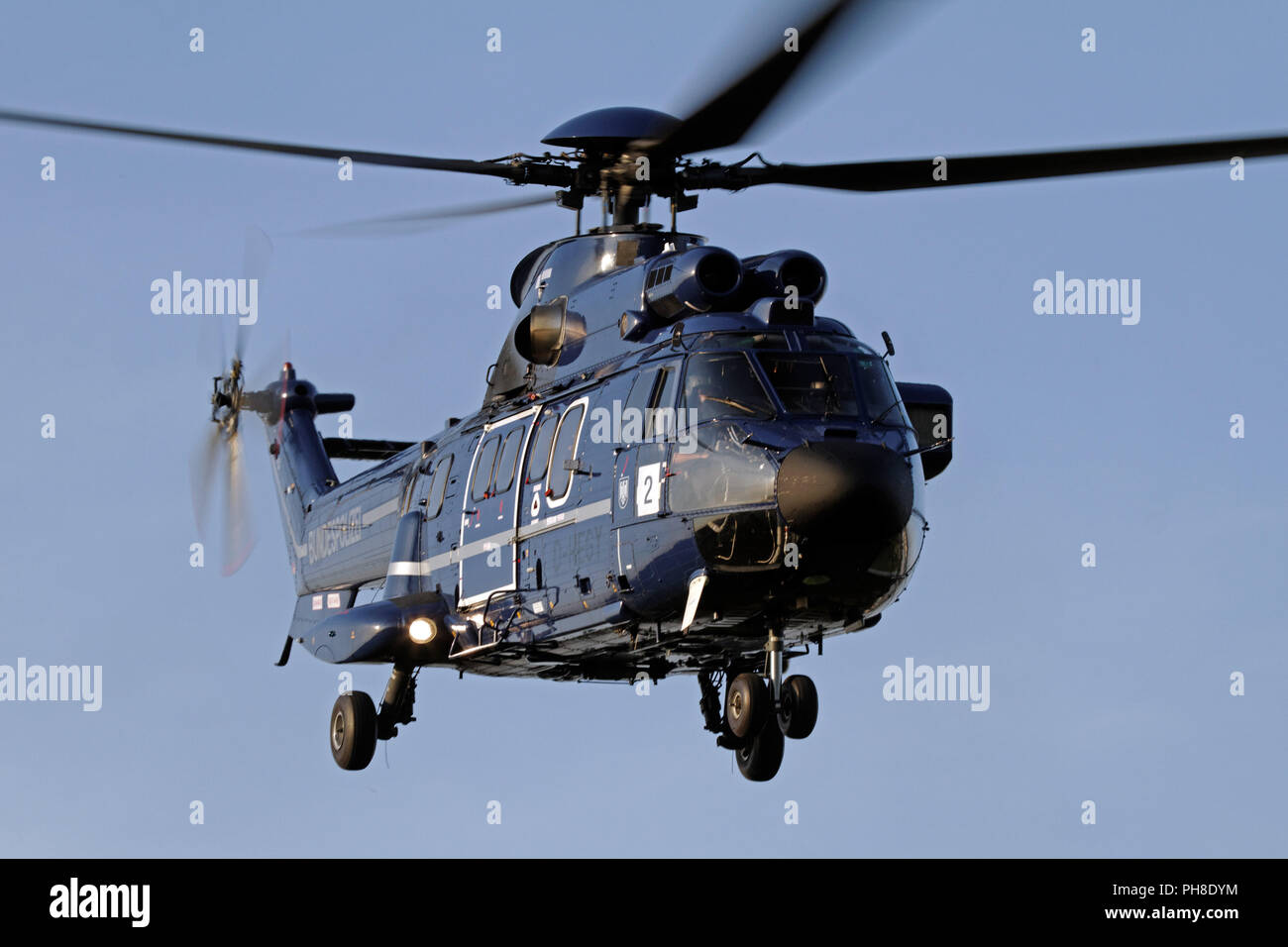 AS 332 L1 Super Puma helicopter of the Federal Pol Stock Photo - Alamy
