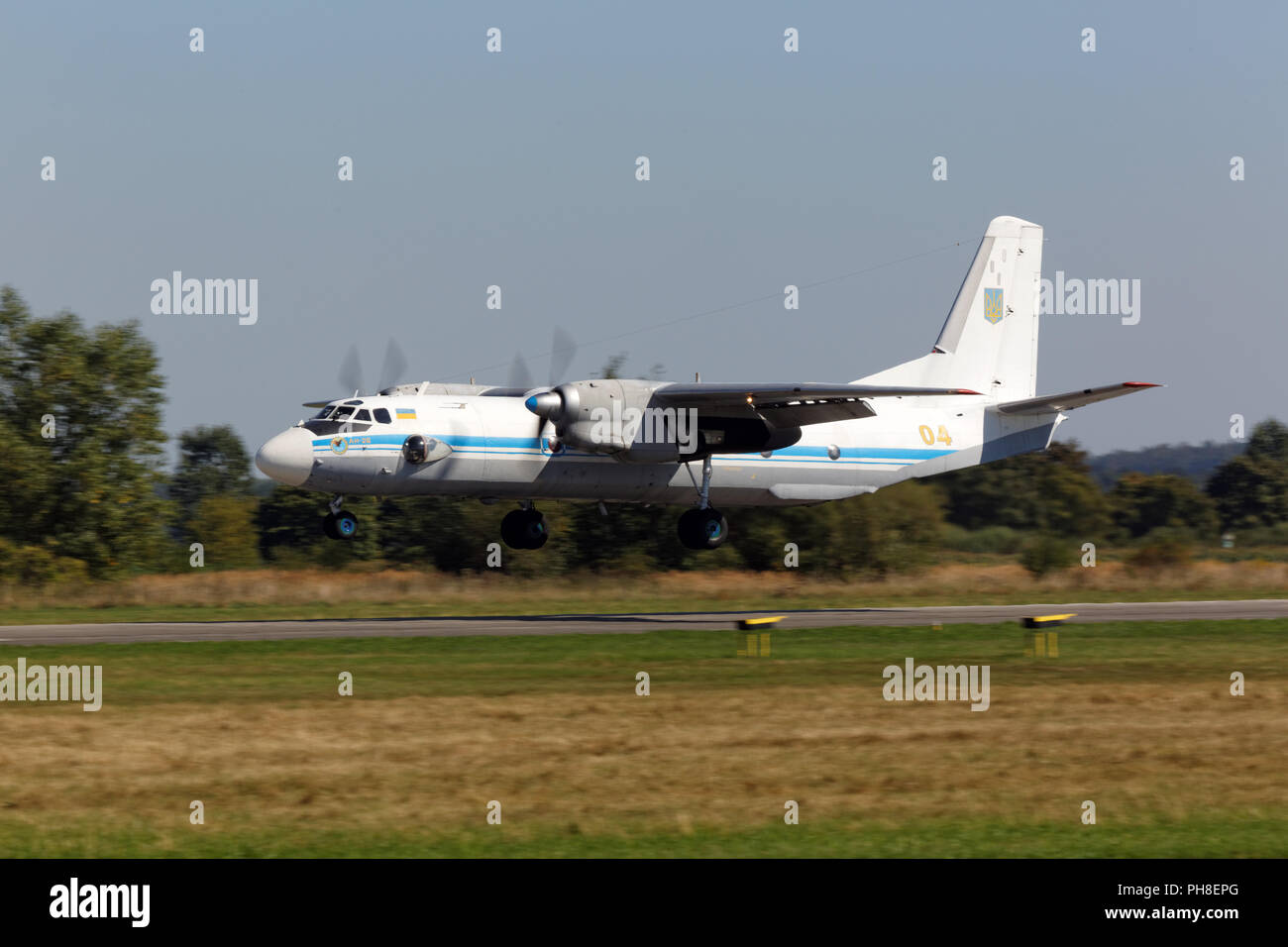 20. CIAF 2013: Antonow An-26 der ukrainischen Luftwaffe. Stock Photo