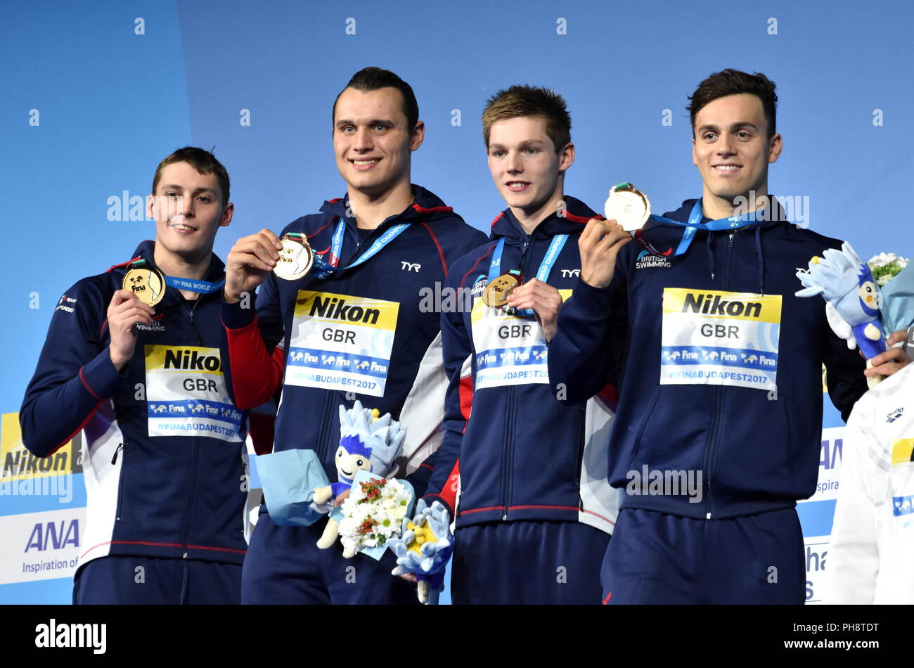 Stephen Grainger Duncan Scott High Resolution Stock Photography and Images - Alamy