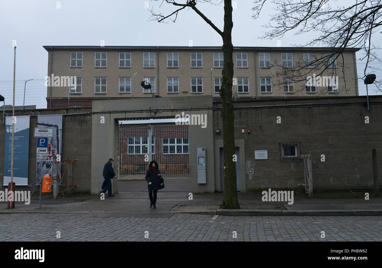 Haupteingang, Stasi-Gedenkstaette, Genslerstrasse, Hohenschoenhausen, Lichtenberg, Berlin, Deutschland Stock Photo