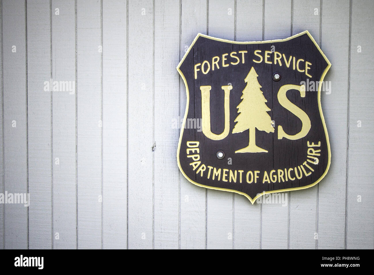 United States Forest Service Sign on the exterior of the ranger station at the Hiawatha National Forest in the Upper Peninsula of Michigan Stock Photo