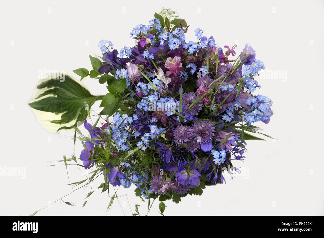 Flower bouquet hi-res stock photography and images - Alamy