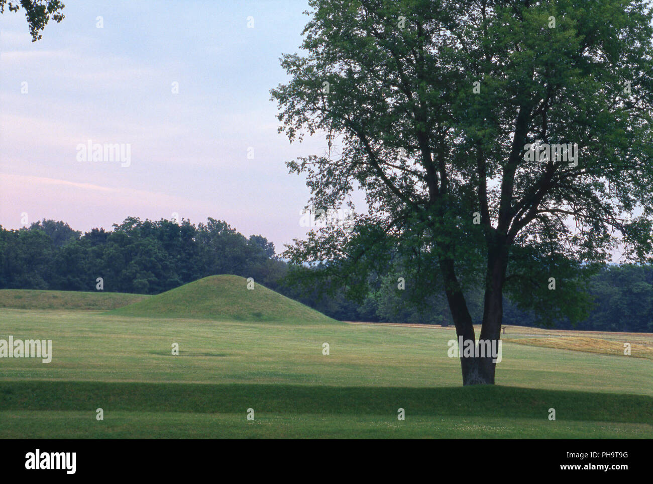 Hopewell Culture mounds, Mound City National Historic Site, Ohio