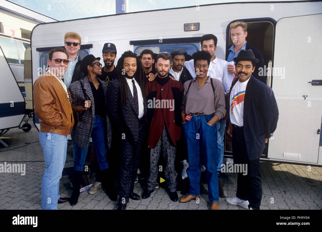UB40 (v.l. Robin Campbell, Unbekannt, Unbekannt, Earl Falconer, Terence