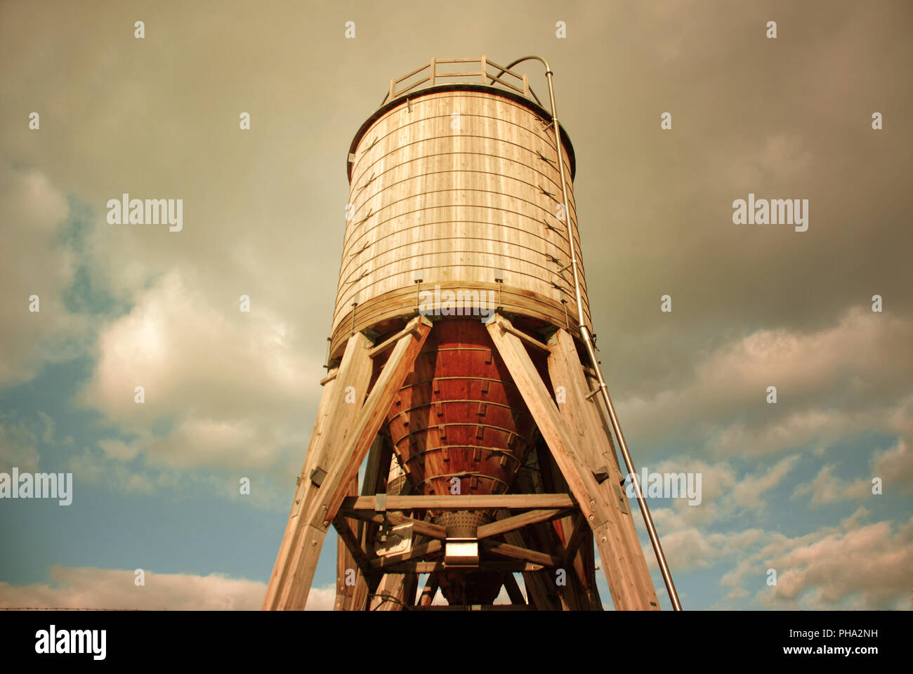wooden water towers Stock Photo - Alamy