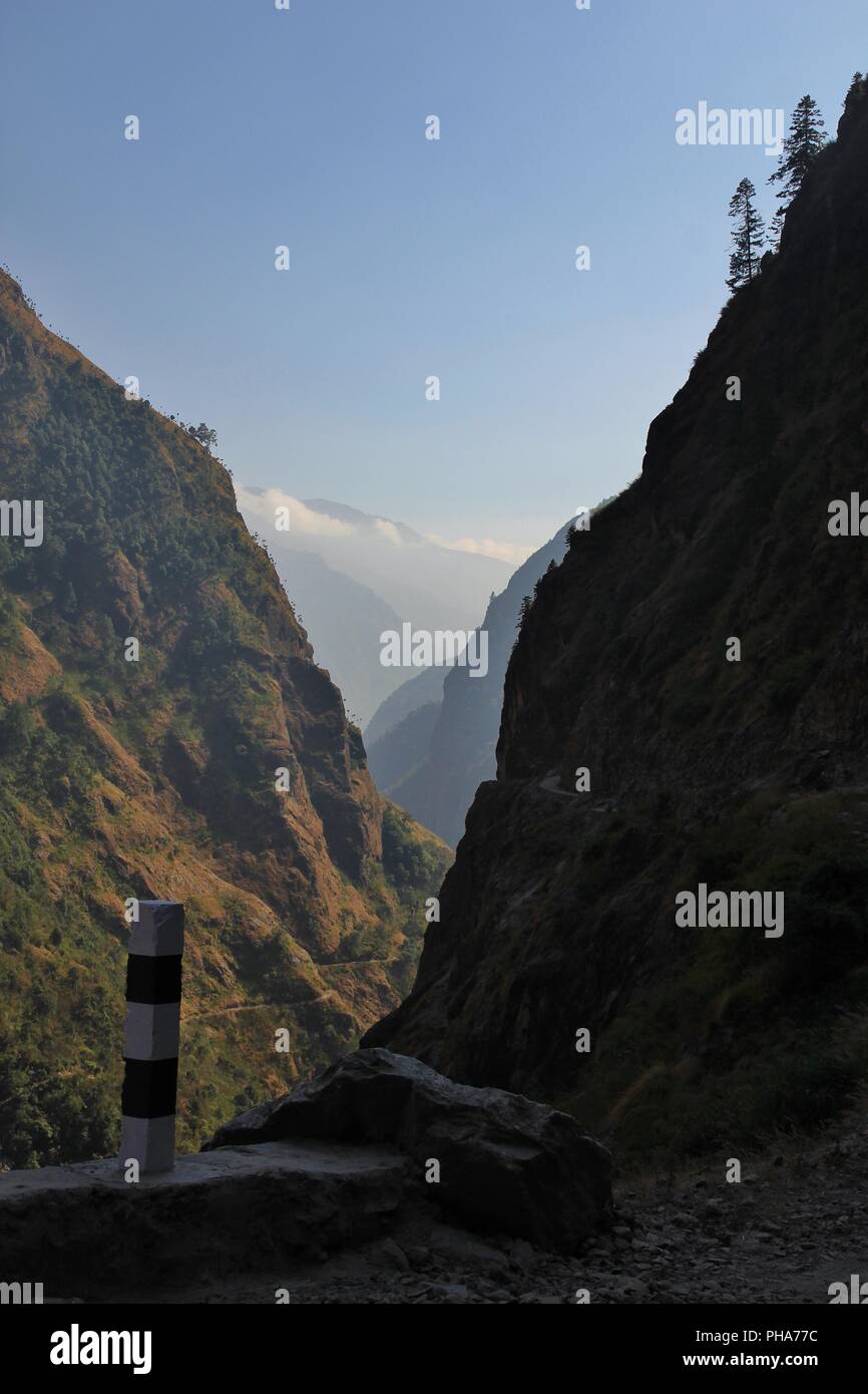 Deep narrow valley hires stock photography and images Alamy