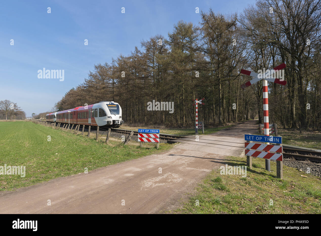 Unguarded Level Crossing High Resolution Stock Photography And Images Alamy Unguarded Level Crossing High Resolution Stock Photography And Images Alamy