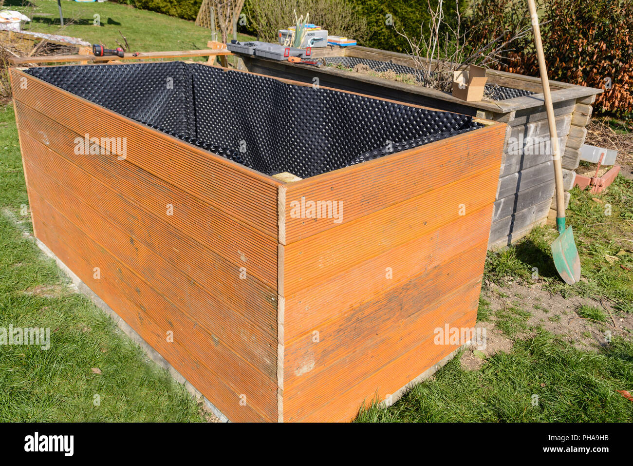 High bed of old planks - Construction manual Stock Photo