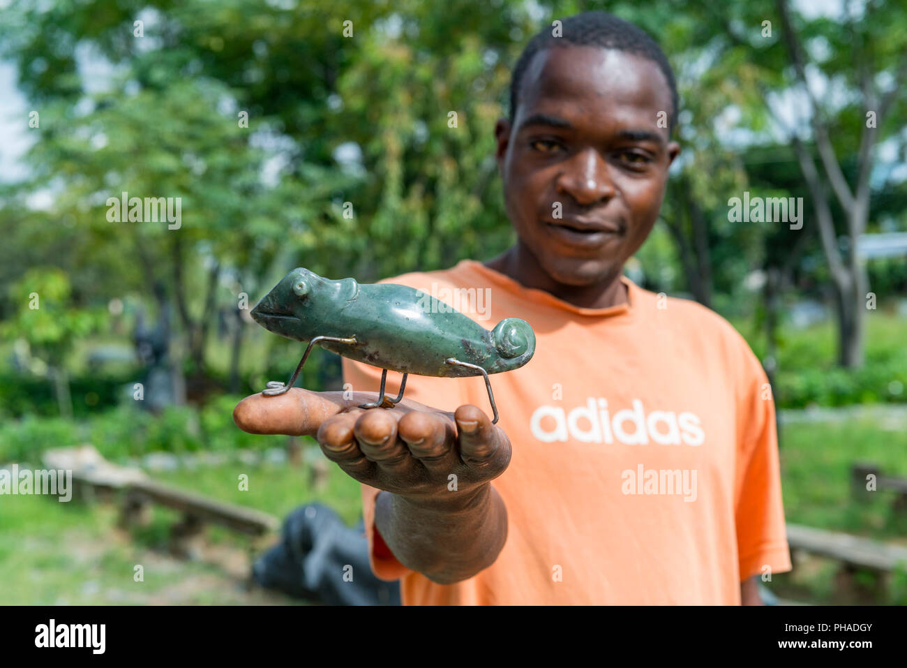 African art craft zimbabwe carving hires stock photography and images