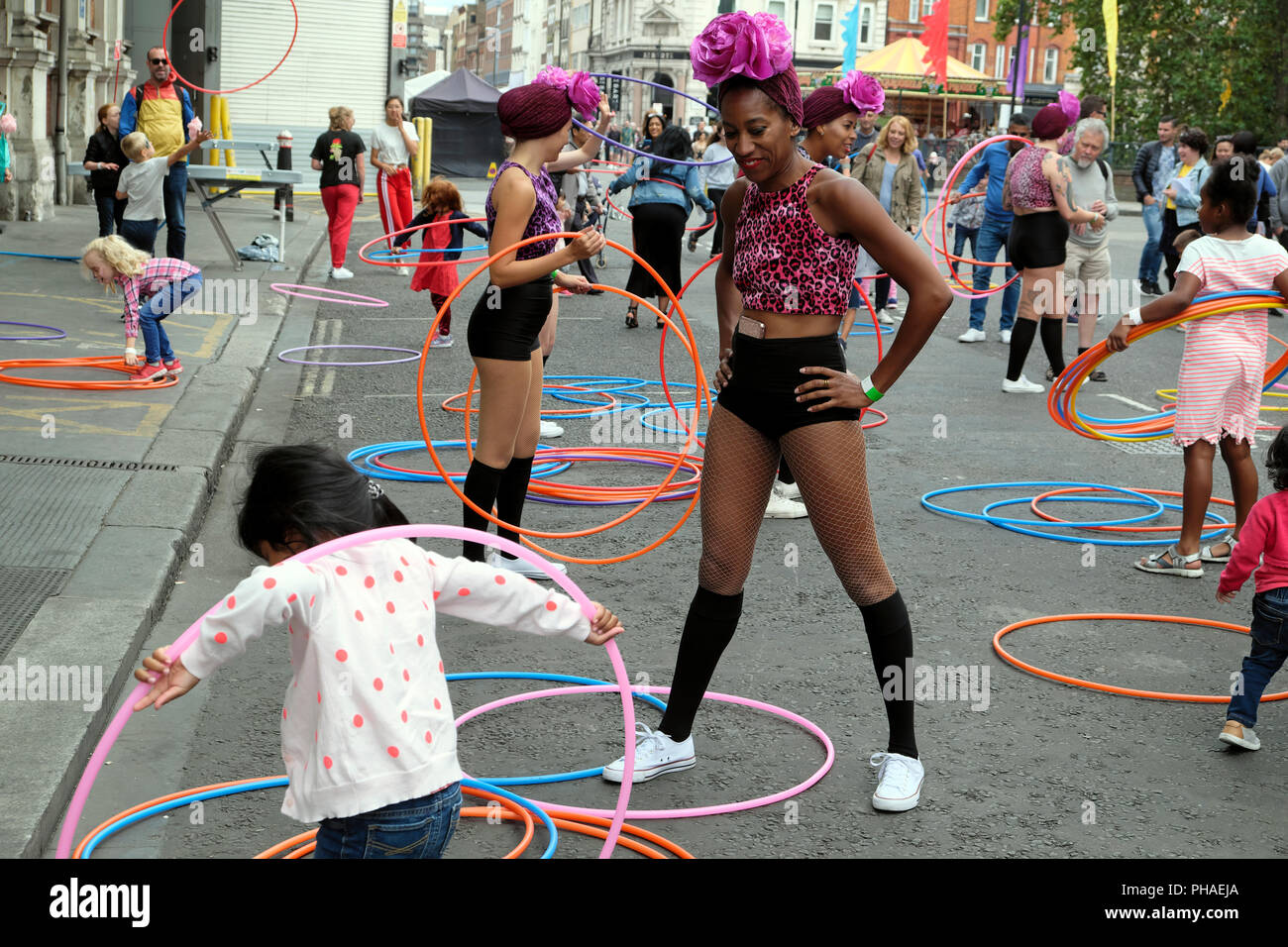 Hula hoop party outlet