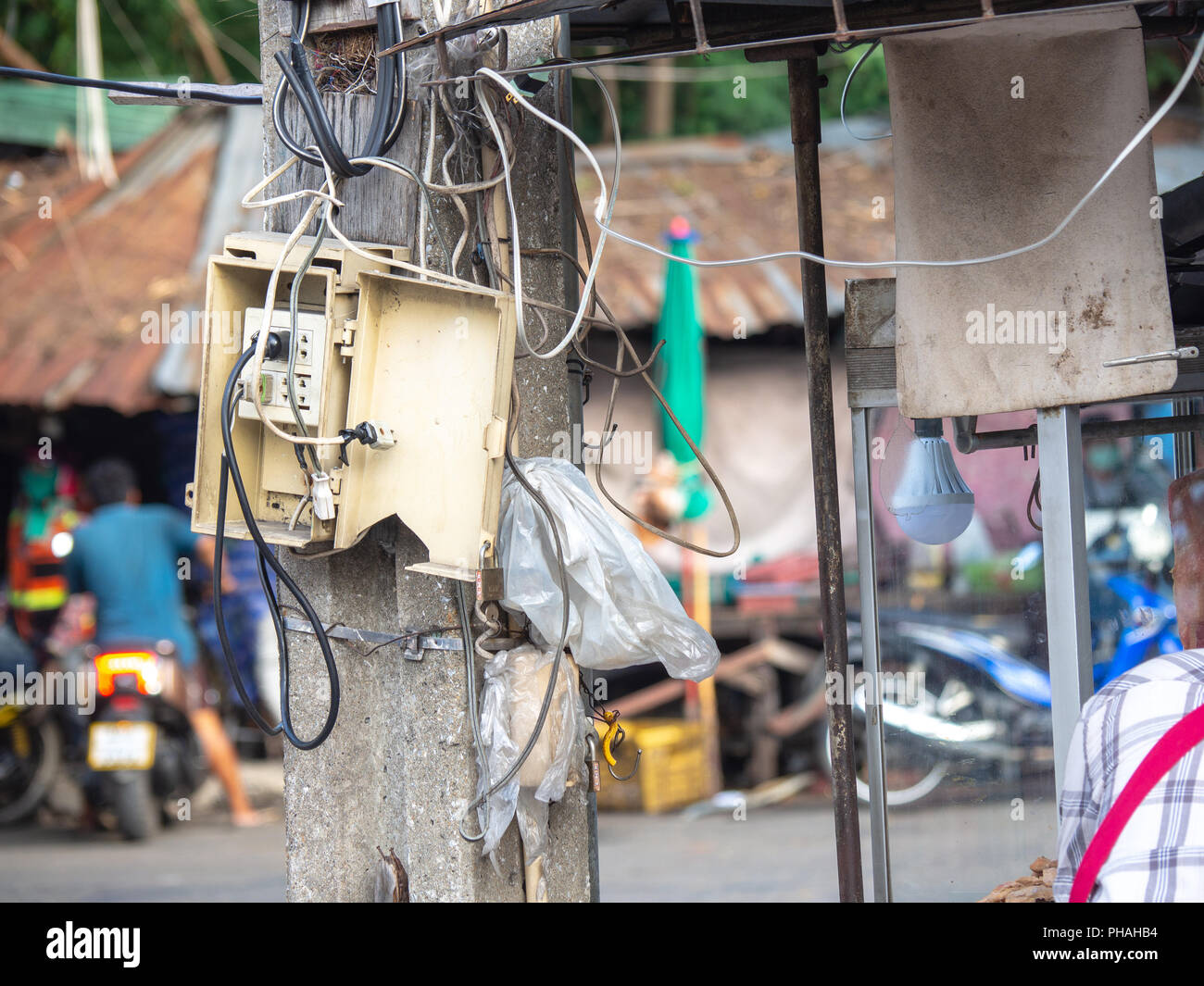 Simple circuit switch hi-res stock photography and images - Alamy