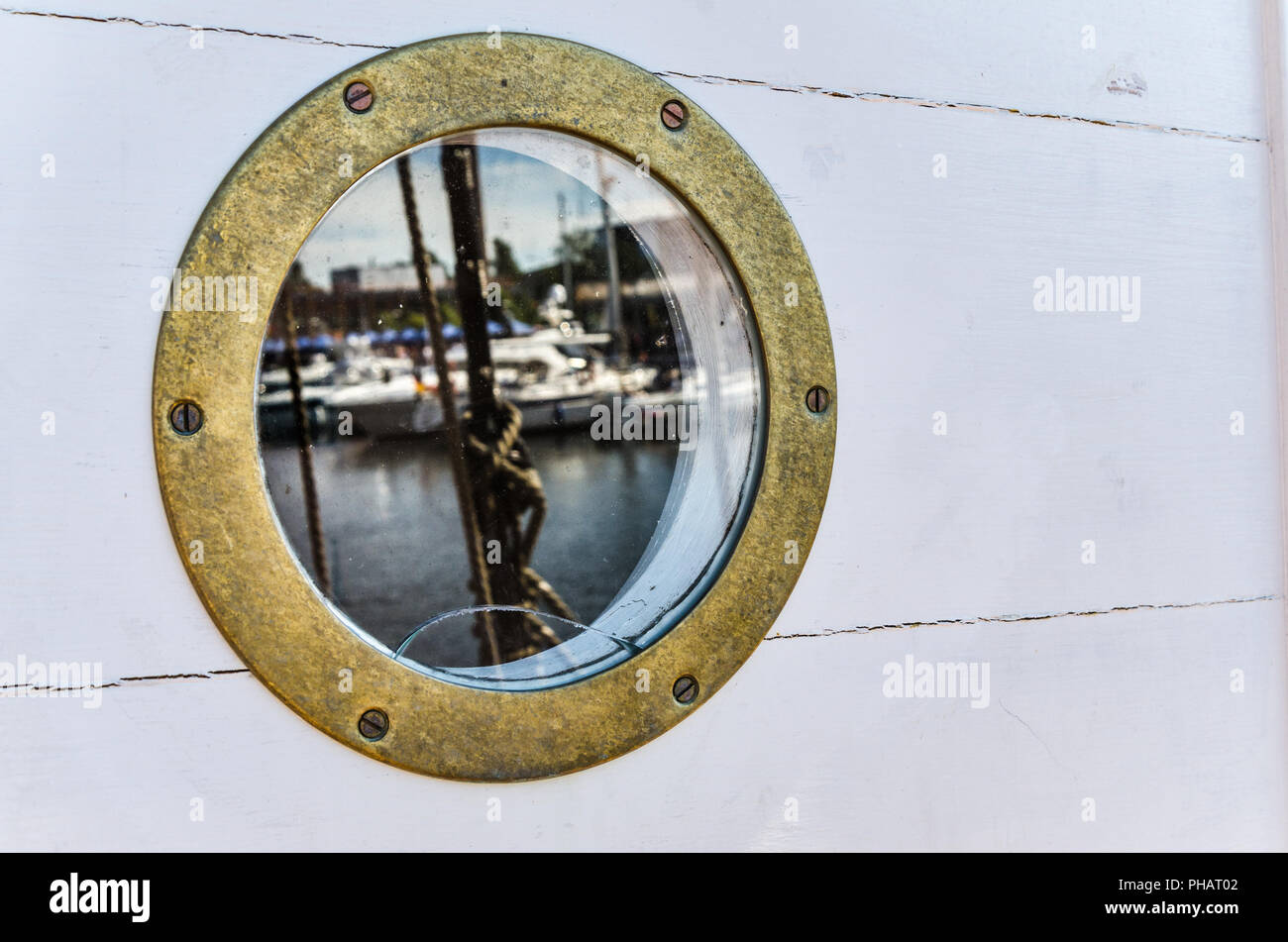 Brass Porthole Ship High Resolution Stock Photography and Images - Alamy