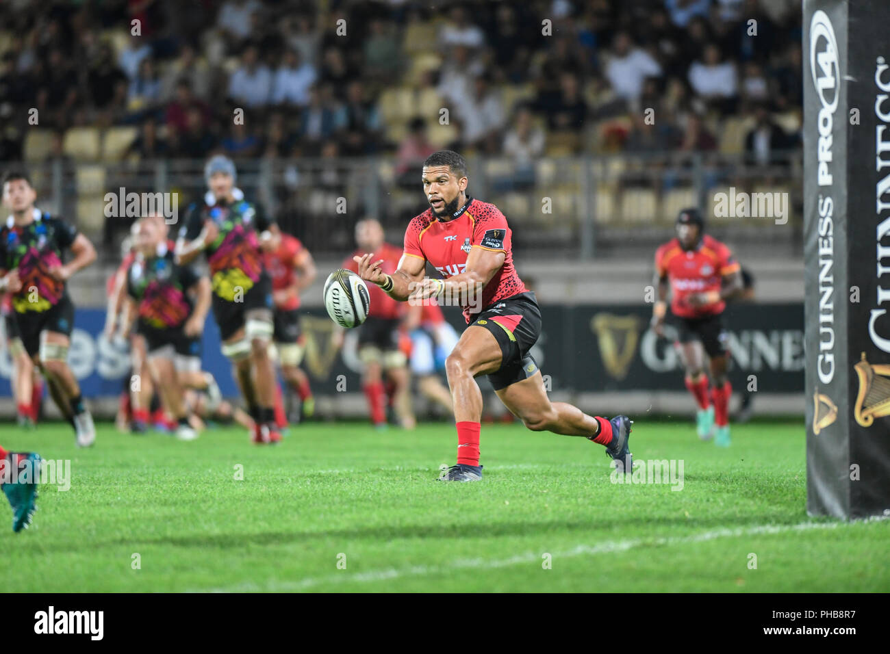 Parma, Italy. 31th August, 2018. Kings' centre Berton Klassen passes the ball in the match against Zebre in GuinnessPro14. Credit: Massimiliano Carnabuci/Alamy Live News Stock Photo