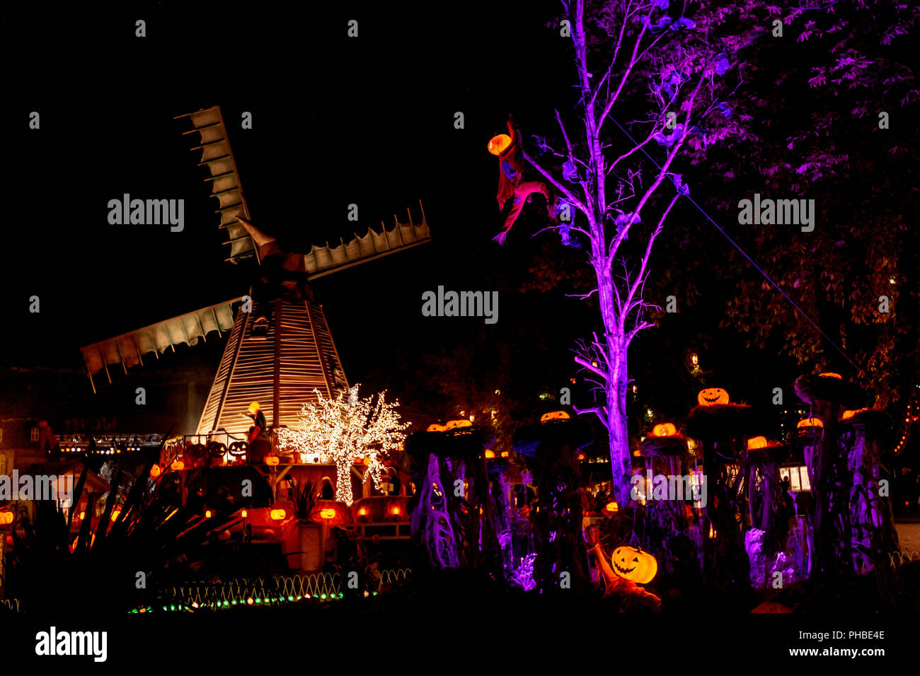 halloween windmill