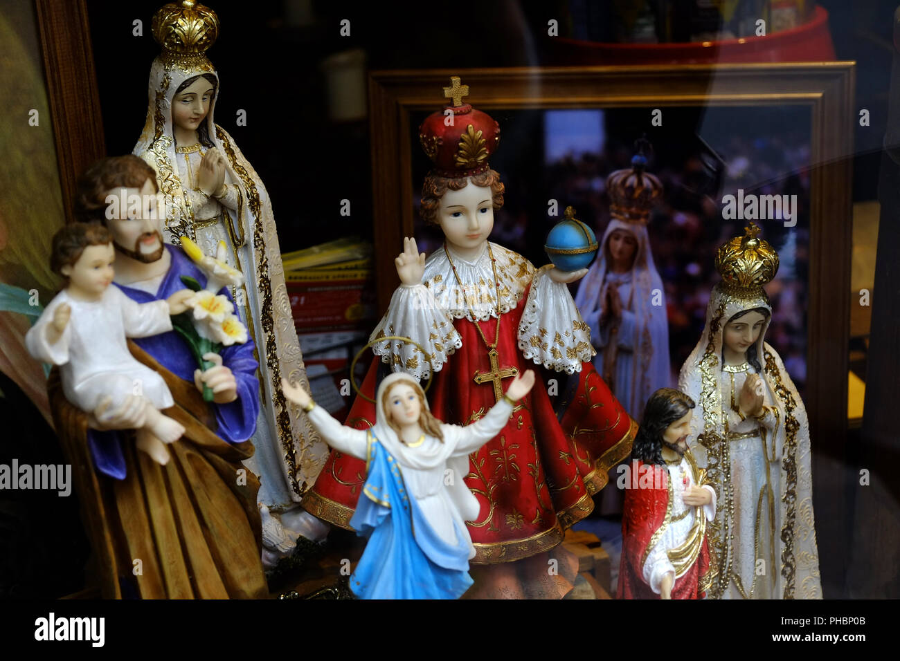 Figures of saints Stock Photo - Alamy