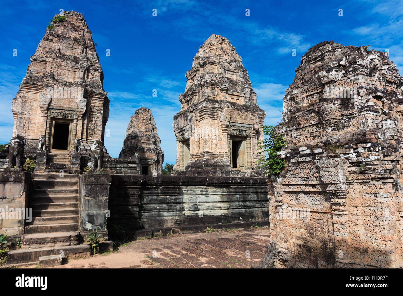 Eastern Mebon temple Stock Photo Alamy