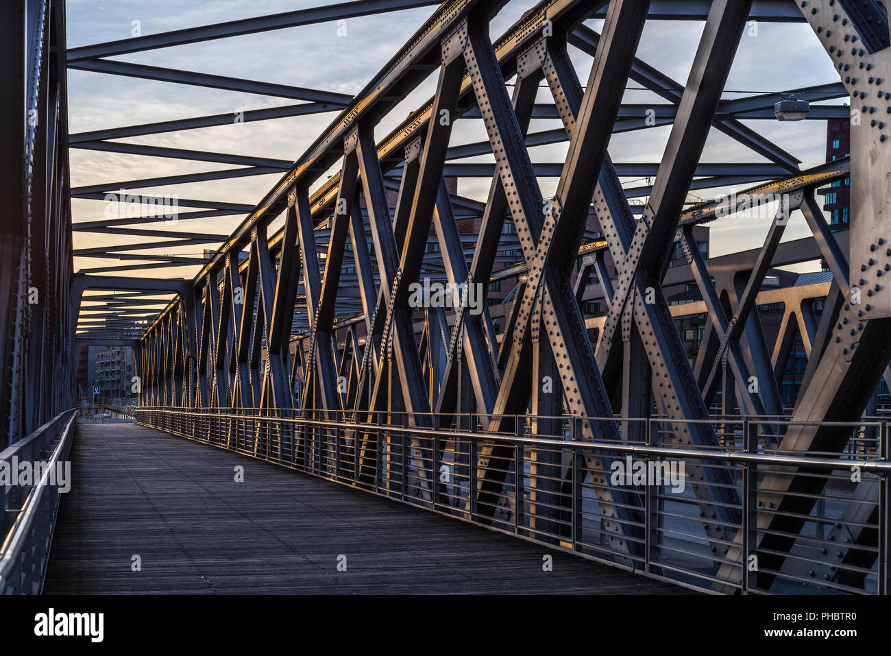Harborcity hi-res stock photography and images - Alamy