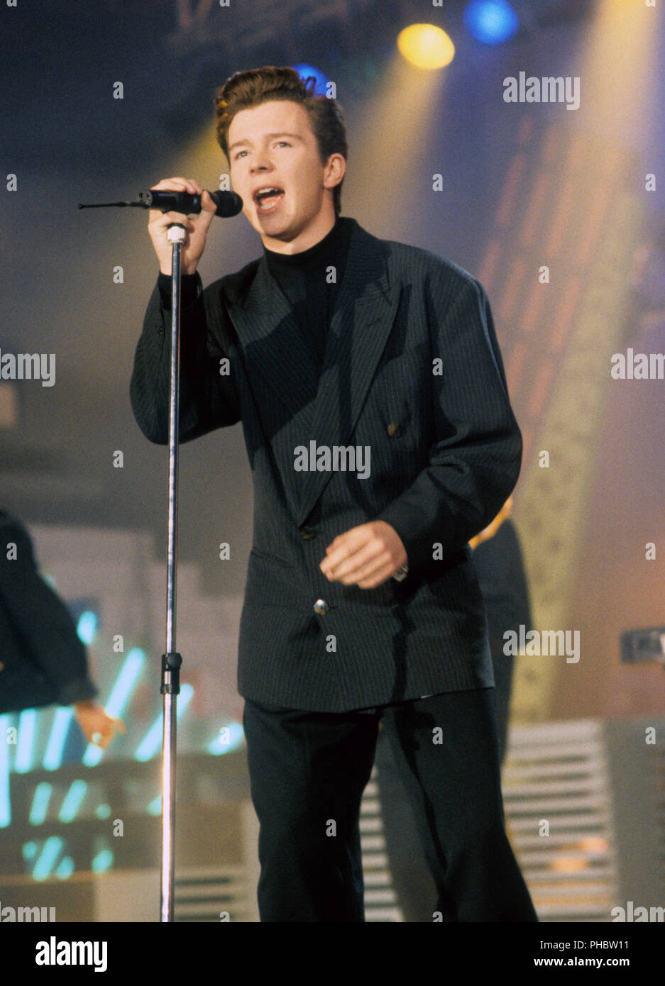 Rick astley 1988 hi-res stock photography and images - Alamy