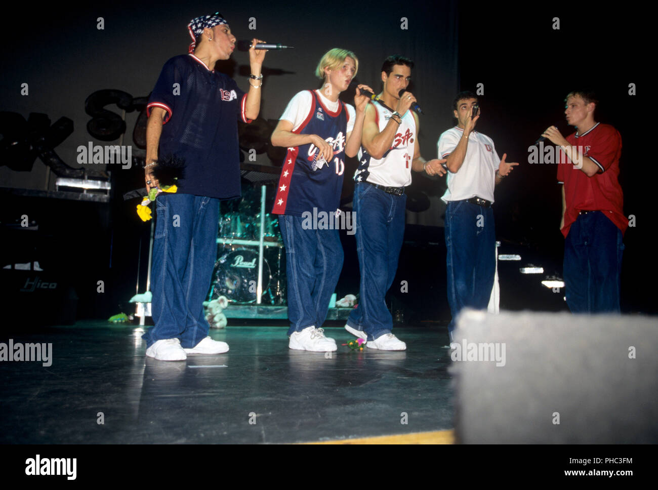 Backstreet Boys (l-r): Alexander James McLean, Nick Carter, Kevin Richardson, Howie Dorough, Brian Littrell on 13.08.1996 in Köln / Cologne. | usage w Stock Photo