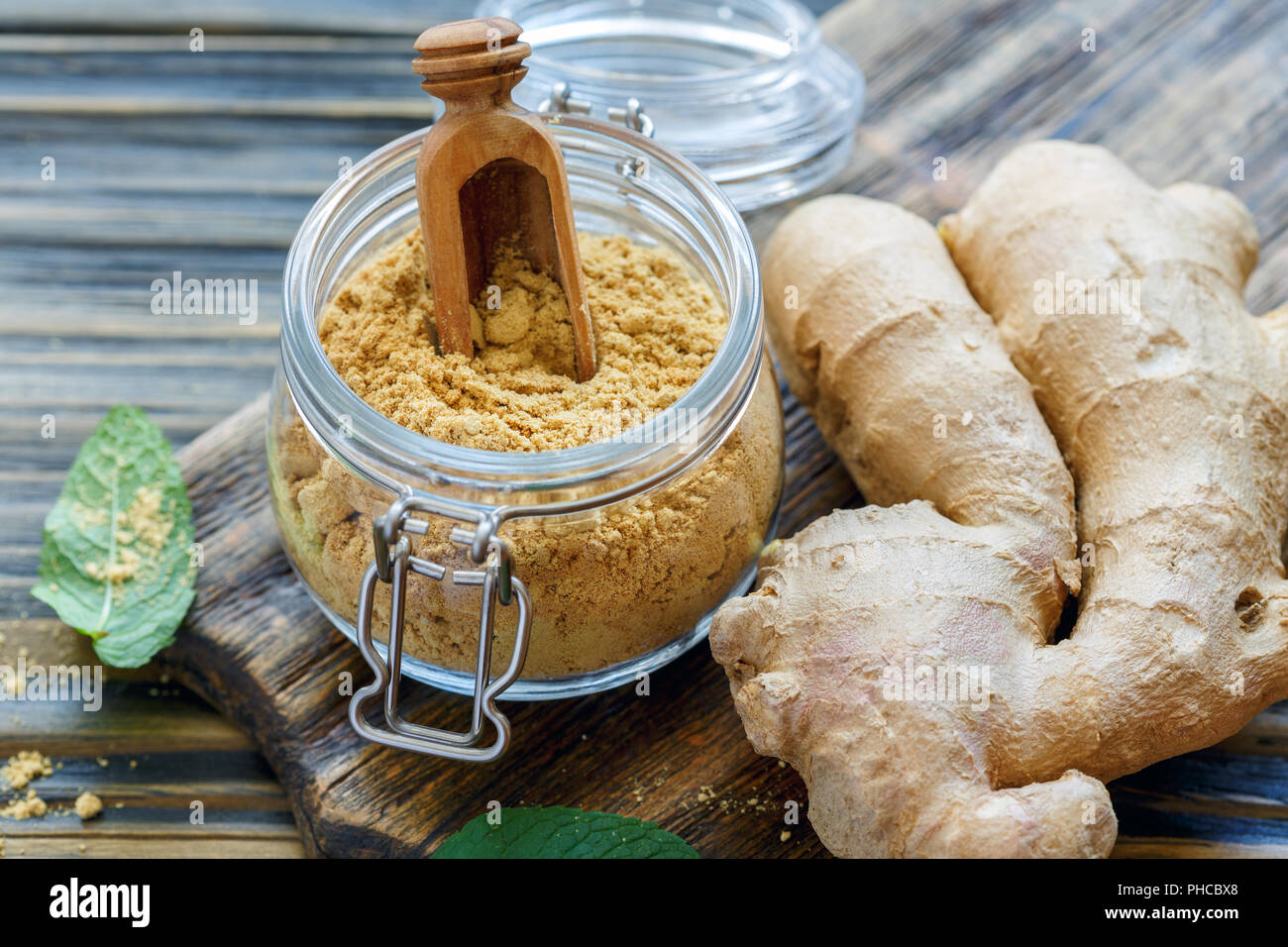 Ginger powder hires stock photography and images Alamy