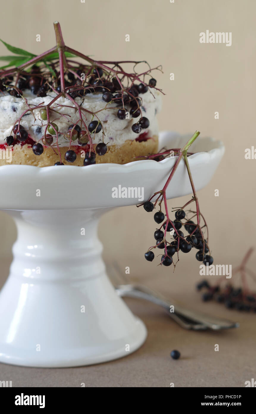 Elder raspberry cream cake hi-res stock photography and images - Alamy