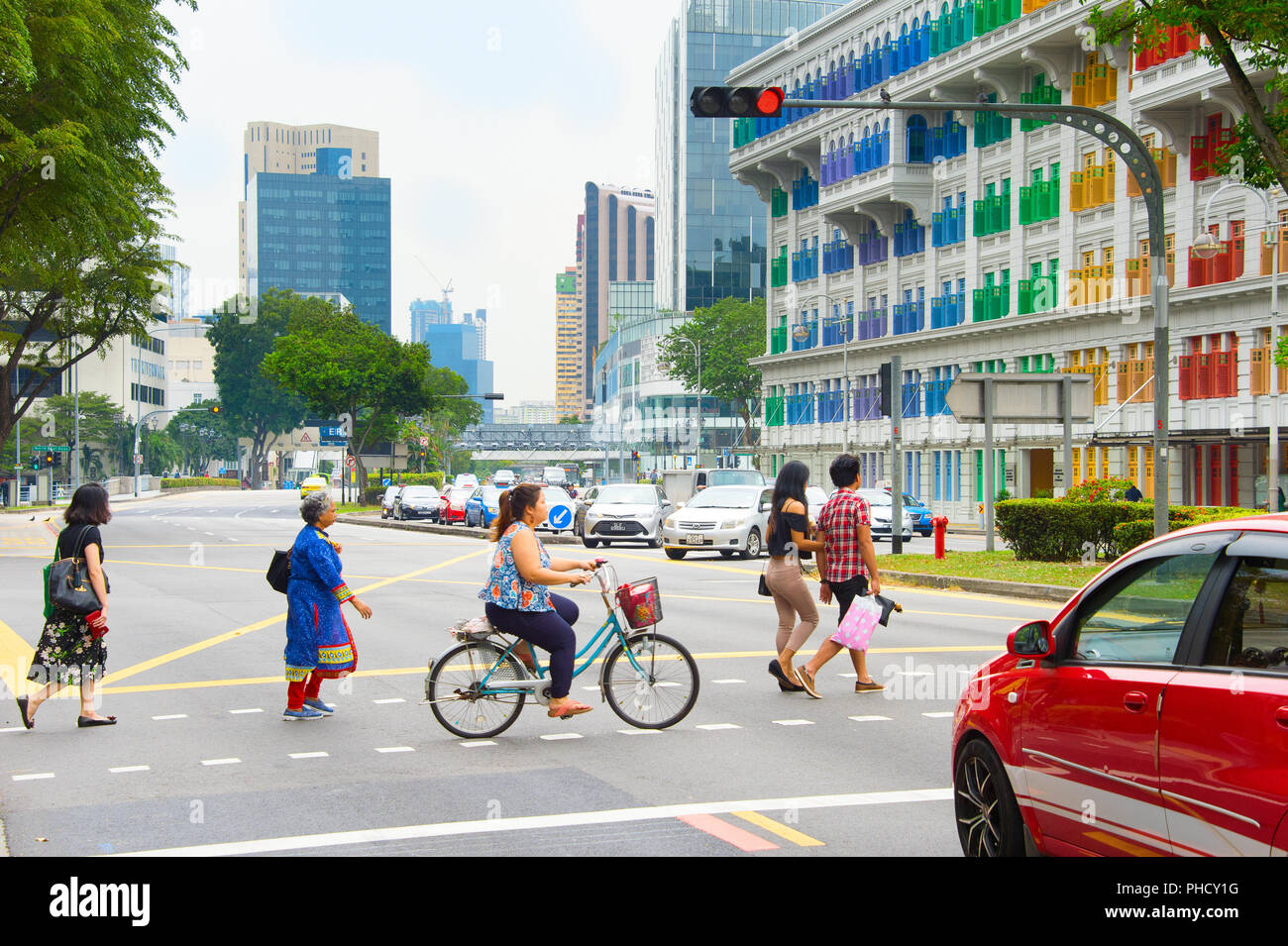 Singapore road crossing hi-res stock photography and images - Alamy
