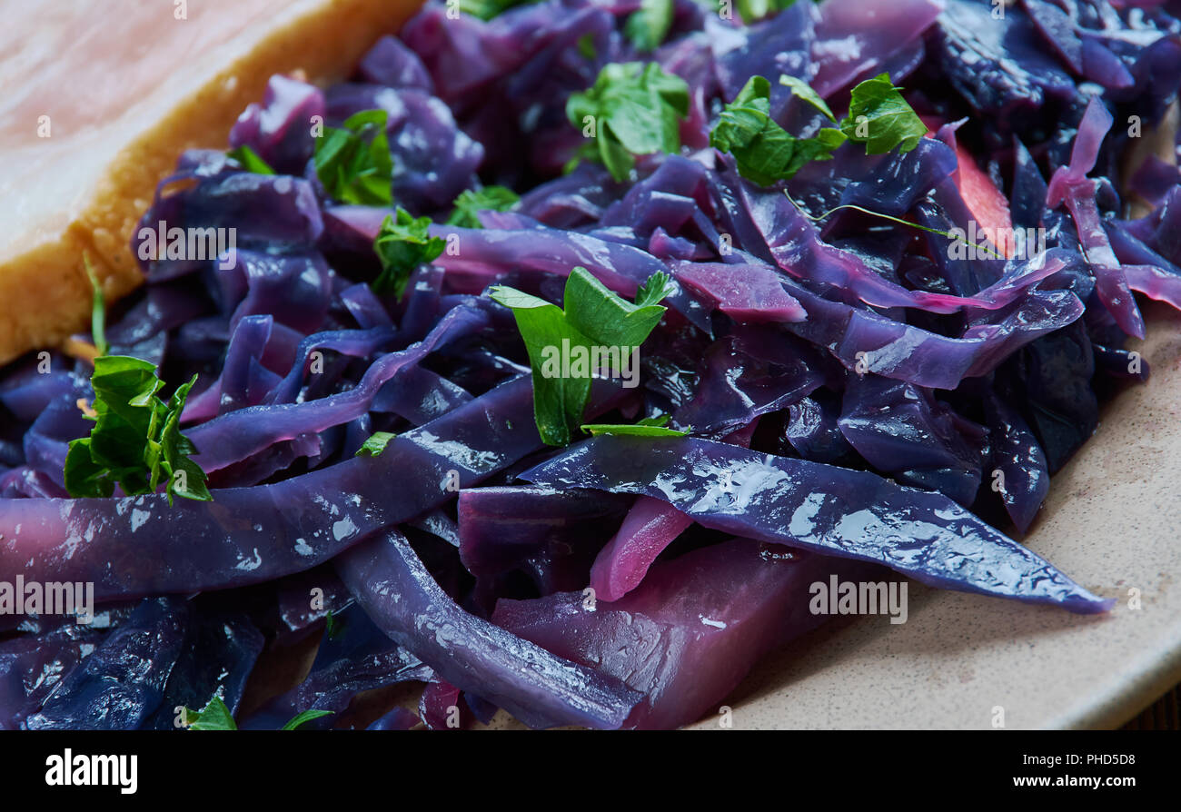 Slowcooked pork red cabbage Stock Photo Alamy
