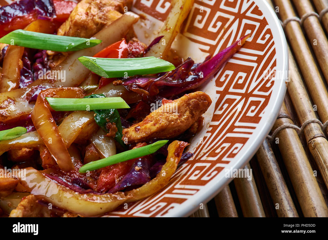 Chicken and Chinese Vegetable Stir-Fry Stock Photo