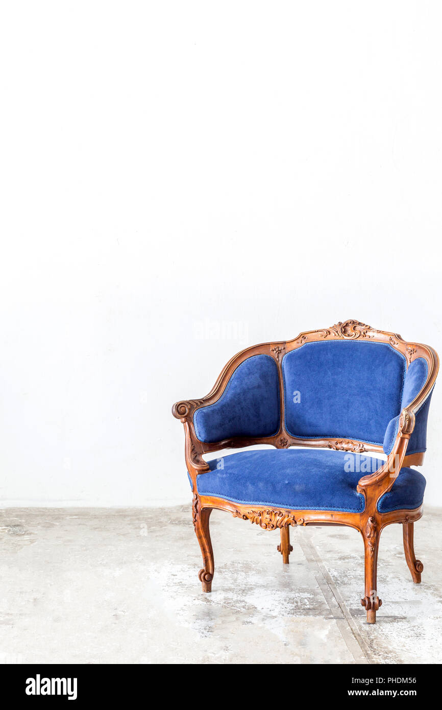 Old couch sofa fabric hi-res stock photography and images - Alamy