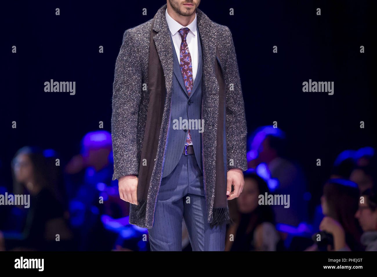 Male runway models hi-res stock photography and images - Alamy