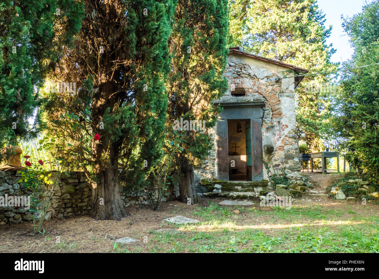 Garden Chapel at a farmhouse in the town of Borgo a Mozzano in the Lucca province of Tuscany, Italy Stock Photo
