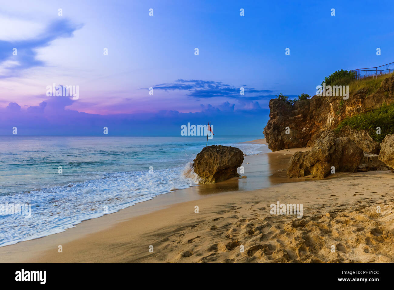 Dreamland Beach in Bali Indonesia Stock Photo - Alamy