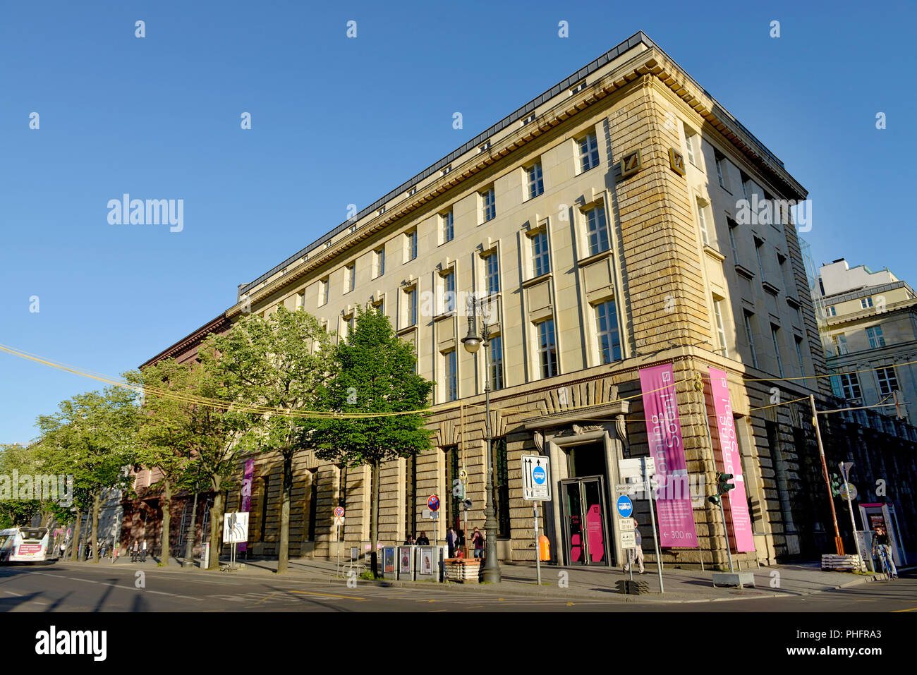 Deutsche Bank Kunsthalle, Unter den Linden, Mitte, Berlin, Deutschland Stock Photo
