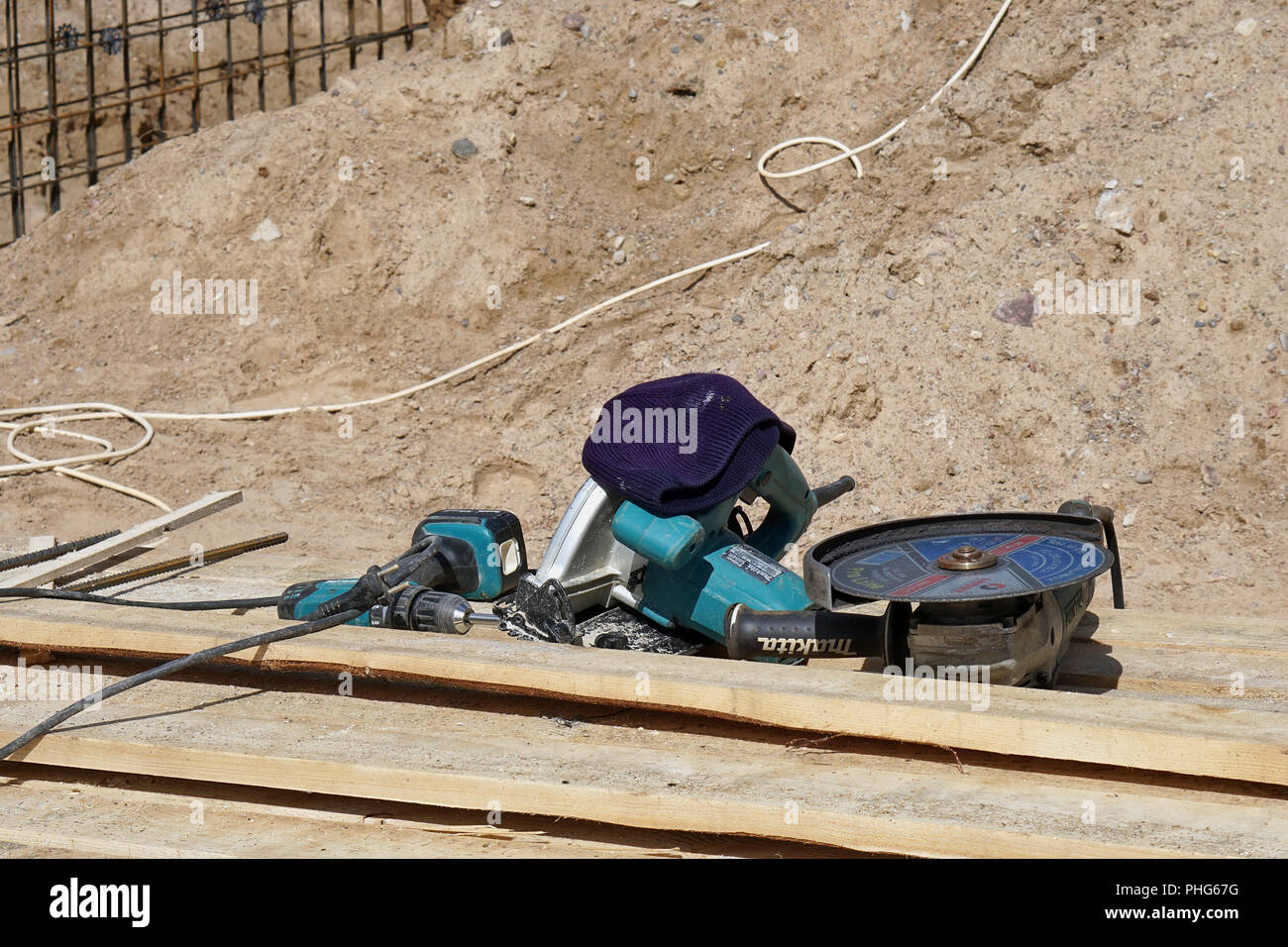 Makita electric drill hi-res stock photography and images - Alamy