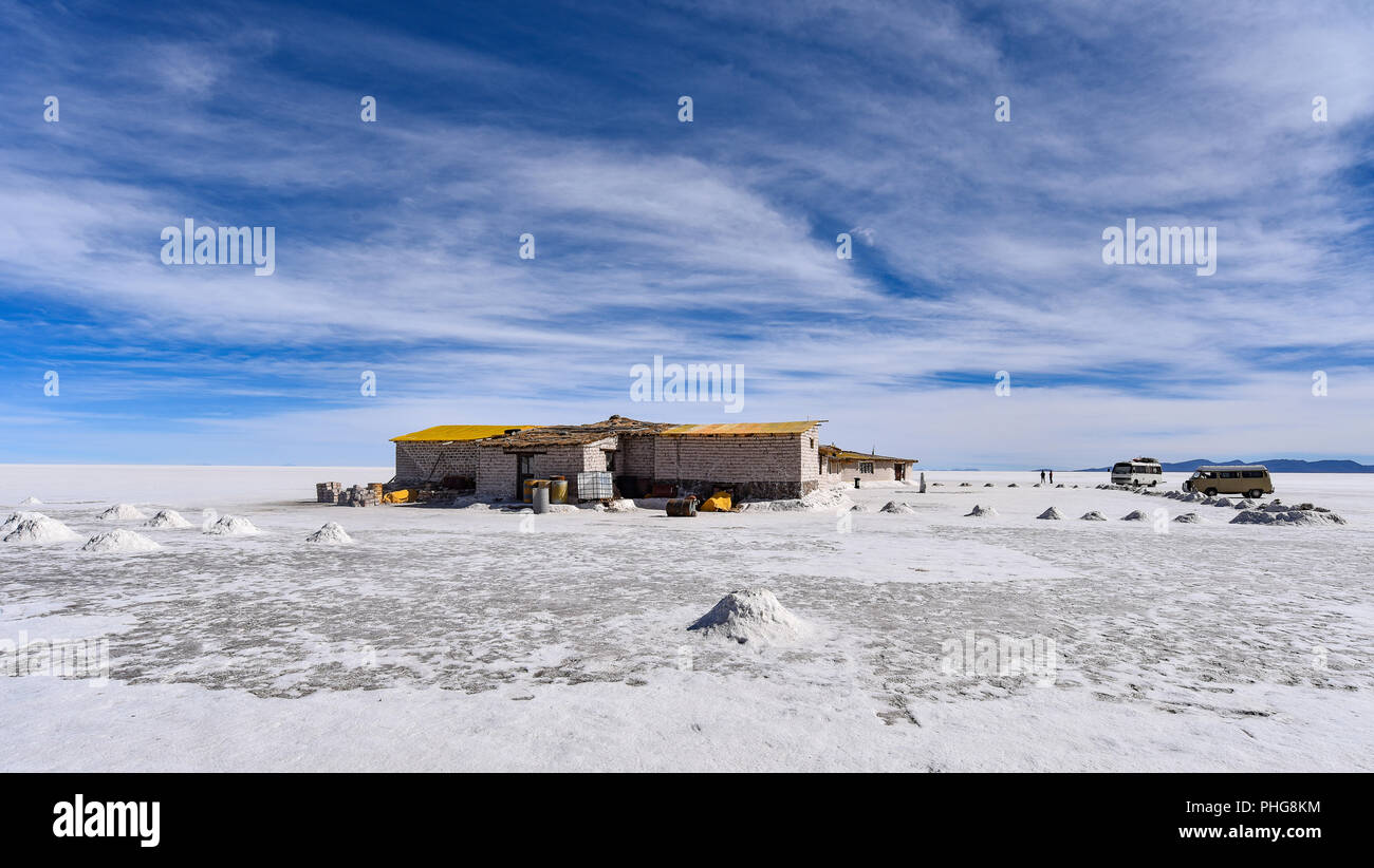 Exterior view of the Playa Blanca Salt Hotel, on the Salar de Uyuni, the worlds largest salt flats. Uyuni, Bolivia Stock Photo