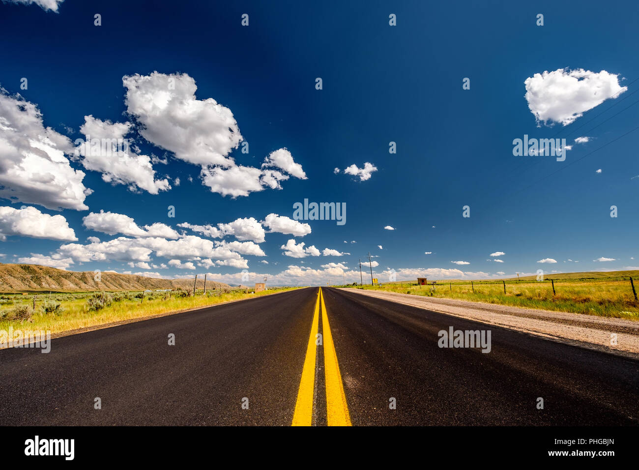 Wide highway shoulder hi-res stock photography and images - Alamy
