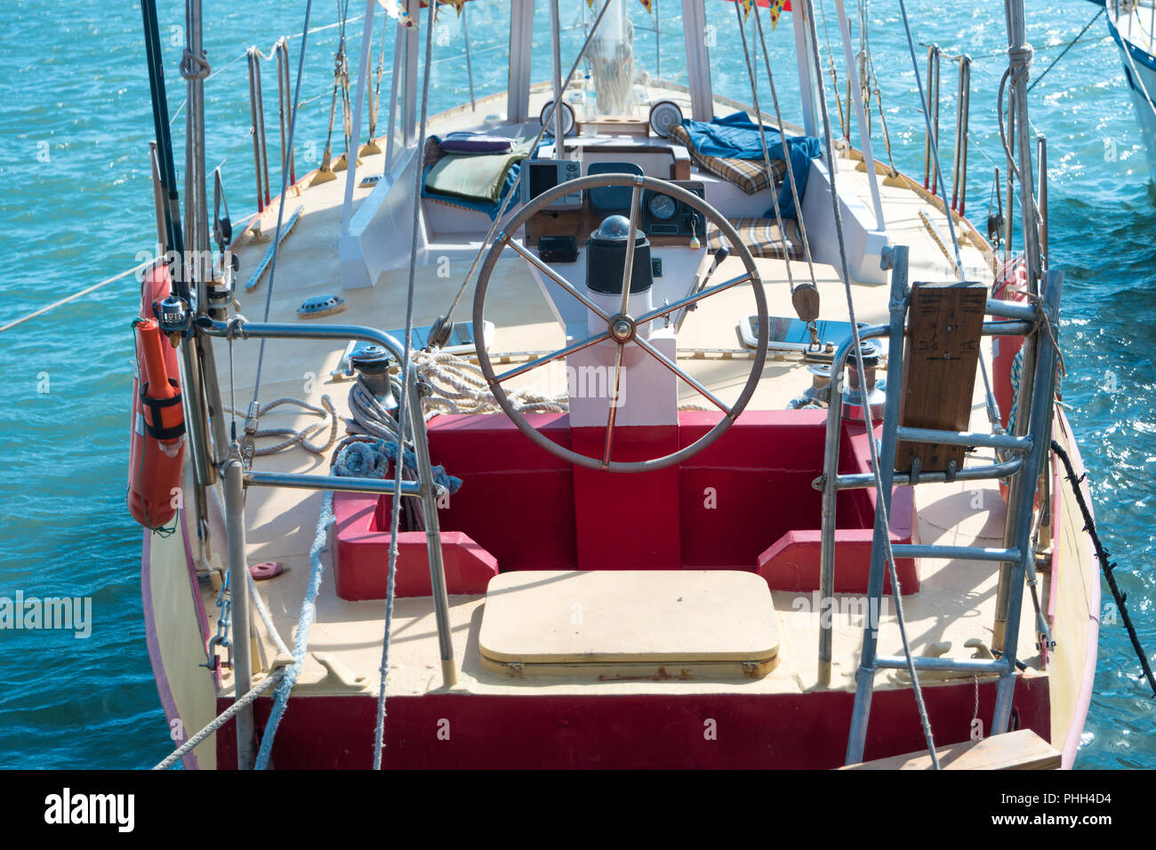 Steering wheel on the yacht Stock Photo Alamy