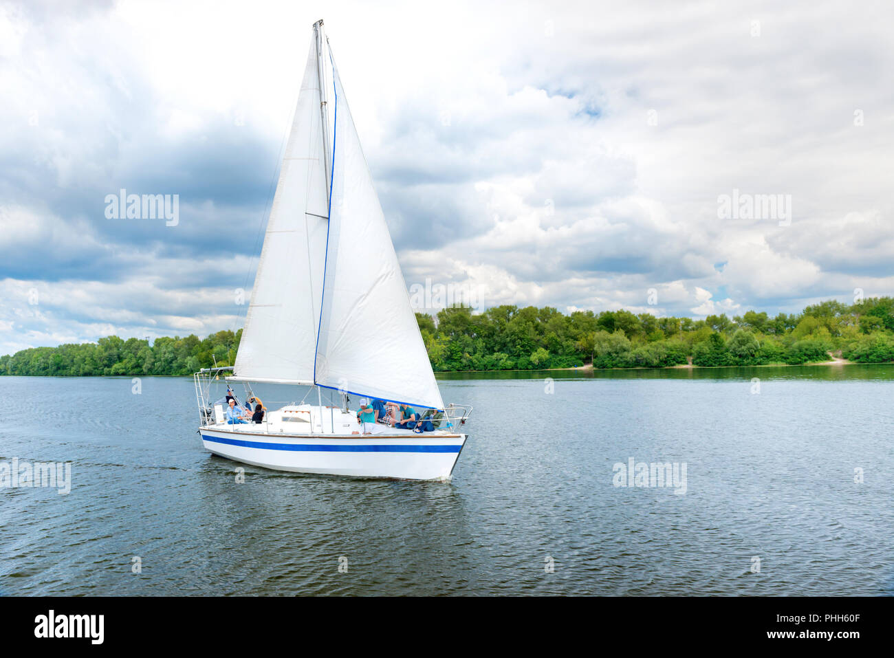 white sail yacht