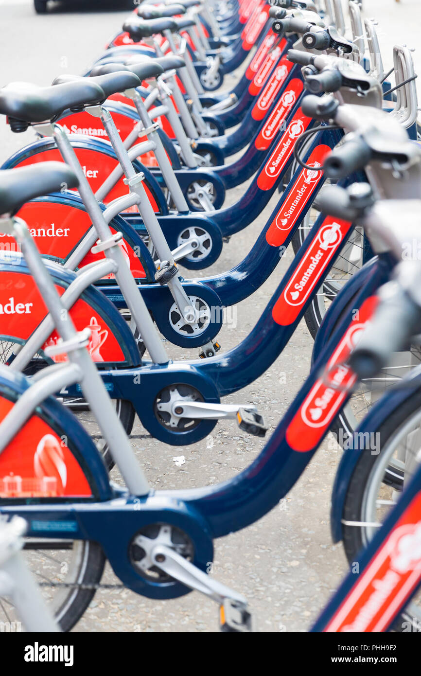 London bike rental hi res stock photography and images Page 13